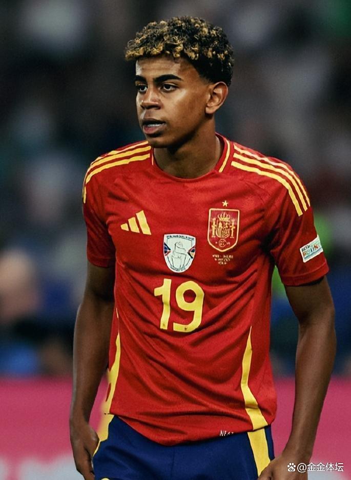 西班牙球队主帅下课，球员面临变局的简单介绍