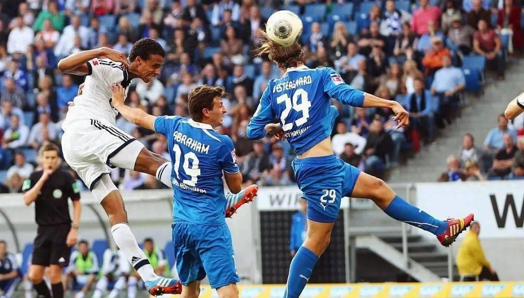 捷克新锐球员表现抢眼，帮助霍芬海姆获胜