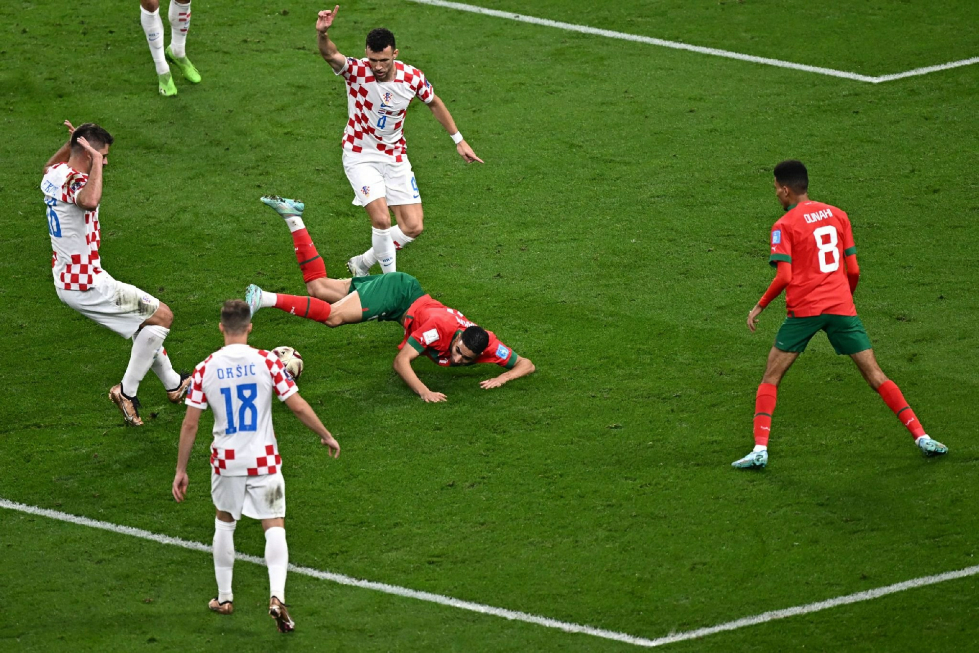 C7娱乐下载-葡萄牙将对决克罗地亚，备战激烈