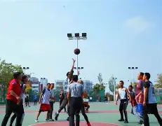 热血奋战球场,篮球比拼如火如荼,激情挥洒(篮球赛热血宣传语) 热血奋战球场,篮球比拼如火如荼,激情挥洒(篮球赛热血宣传语)